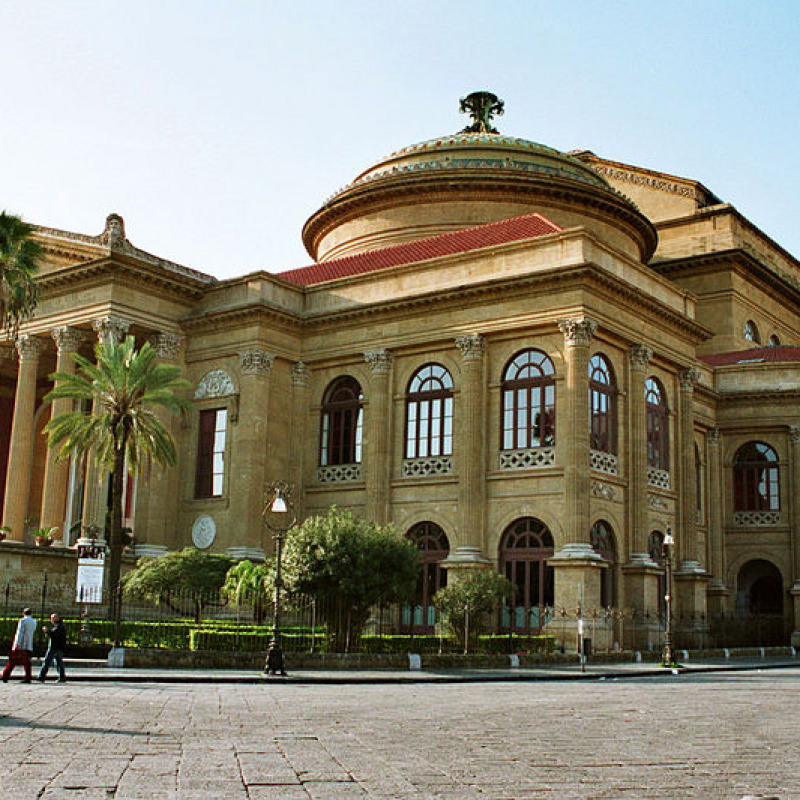 Il teatro Massimo a Palermo