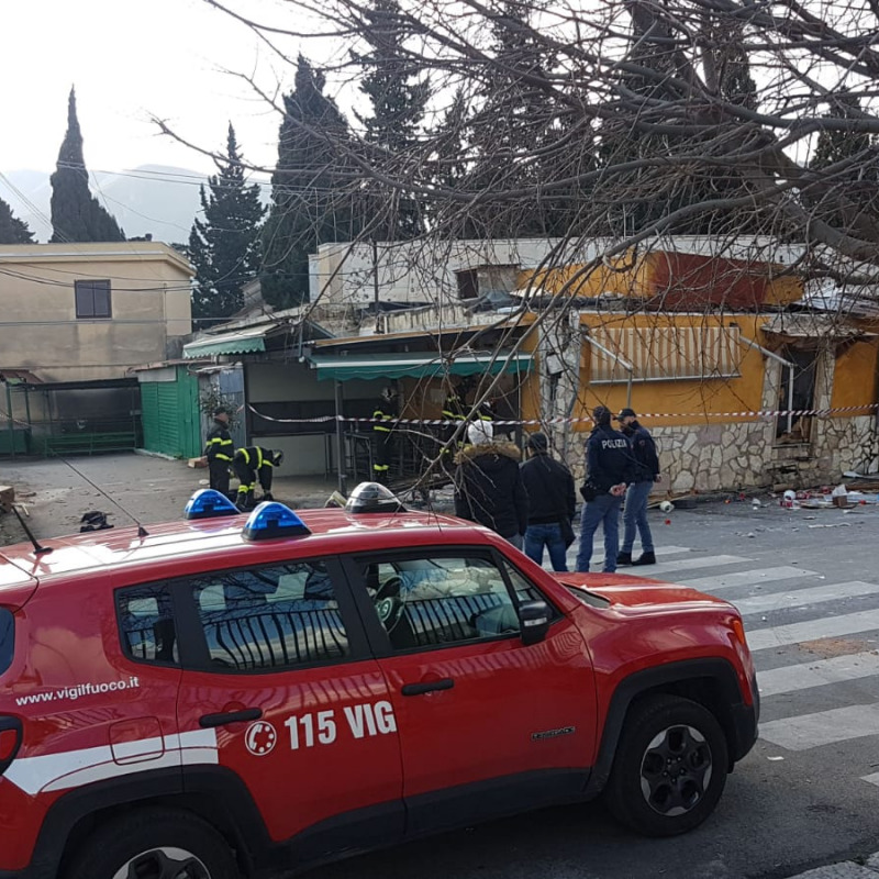 L'immagine dell'attentato a un fioraio nei pressi del cimitero di Sant'Orsola
