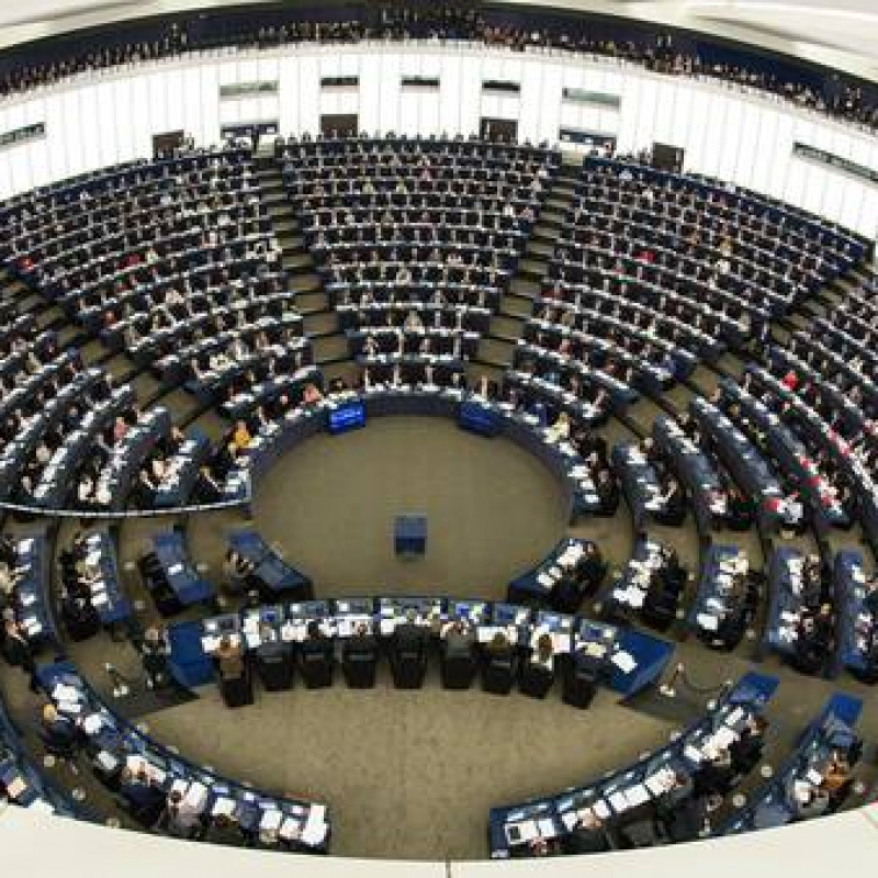 Europee: proiezioni Parlamento Ue, calo Ppe, su i Verdi, regge S&D