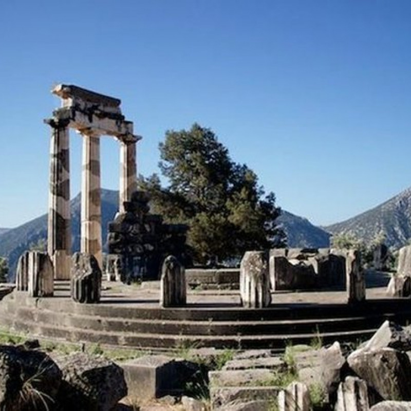 Tra le rovine di Delphi, in Grecia