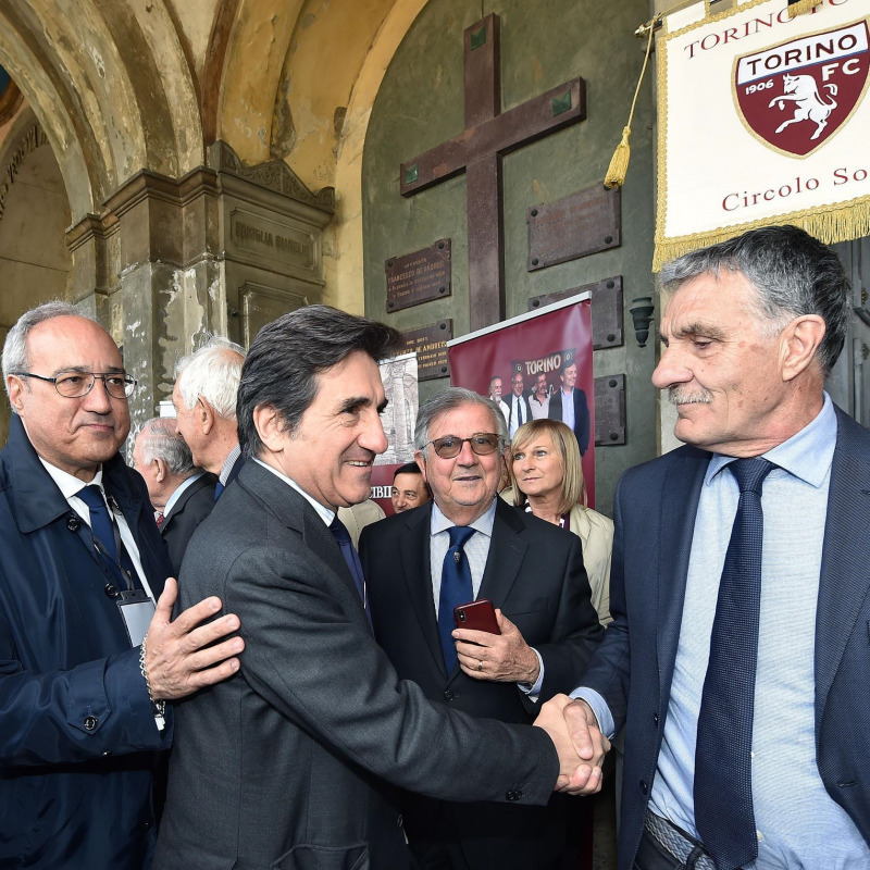 Urbano Cairo, presidente del Torino con l'ex calciatore Claudio Sala