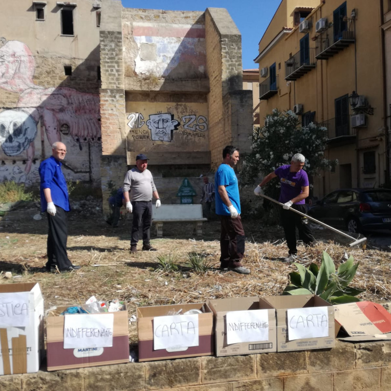 Volontari col reddito di cittadinanza al lavoro a Palermo