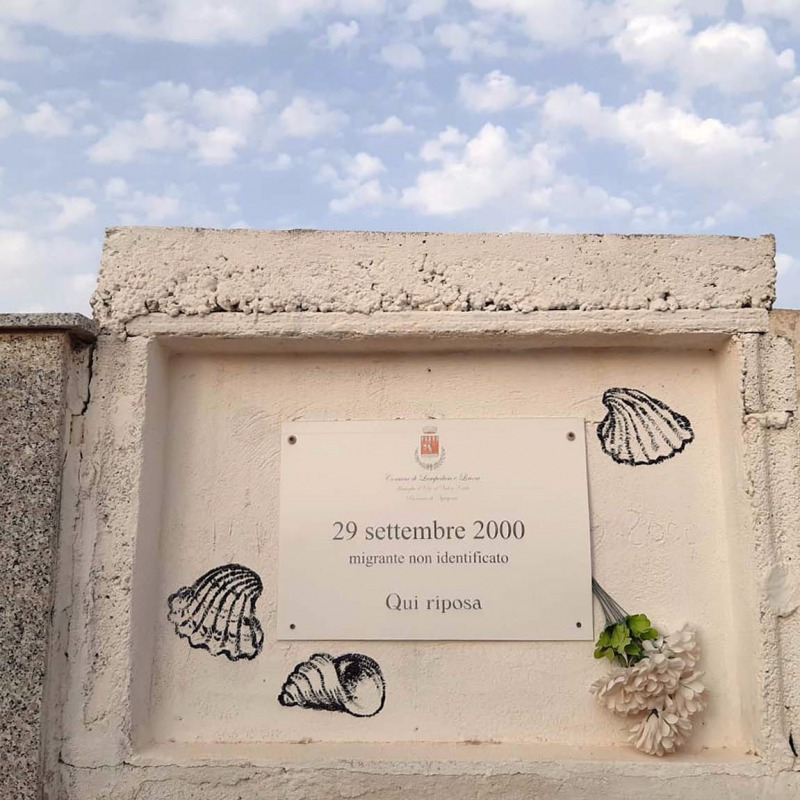 Cimitero di Lampedusa, tombe dei “migranti senza nome”
