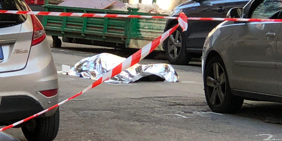 Incidente A Palermo Scontro Tra Un Auto E Una Moto In Via Selinunte