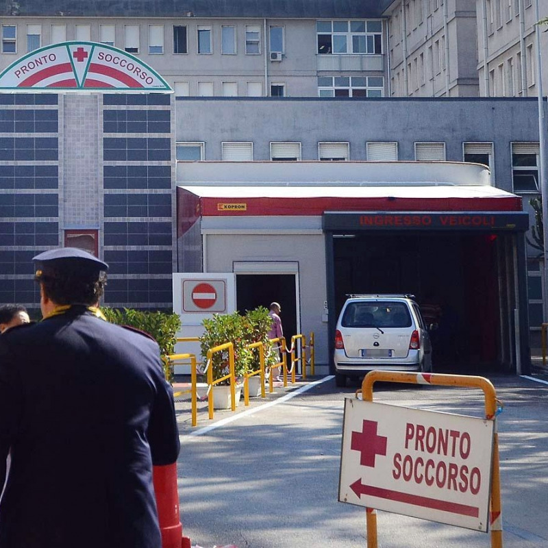 L'estermo del pronto soccorso dell'ospedale 'Umberto I' di Nocera Inferiore
