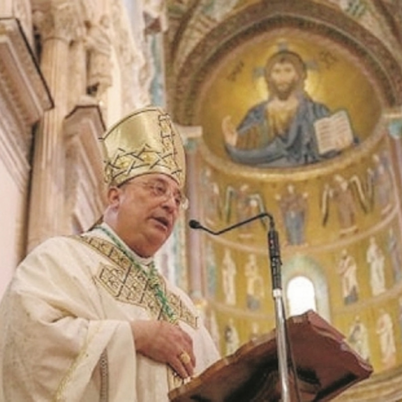 Il vescovo di Cefalù Giuseppe Marciante