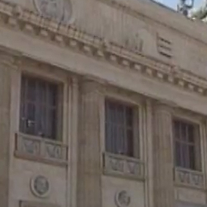 Francavilla, danneggia la guardia medica e picchia un sanitario: arrestata una giovane