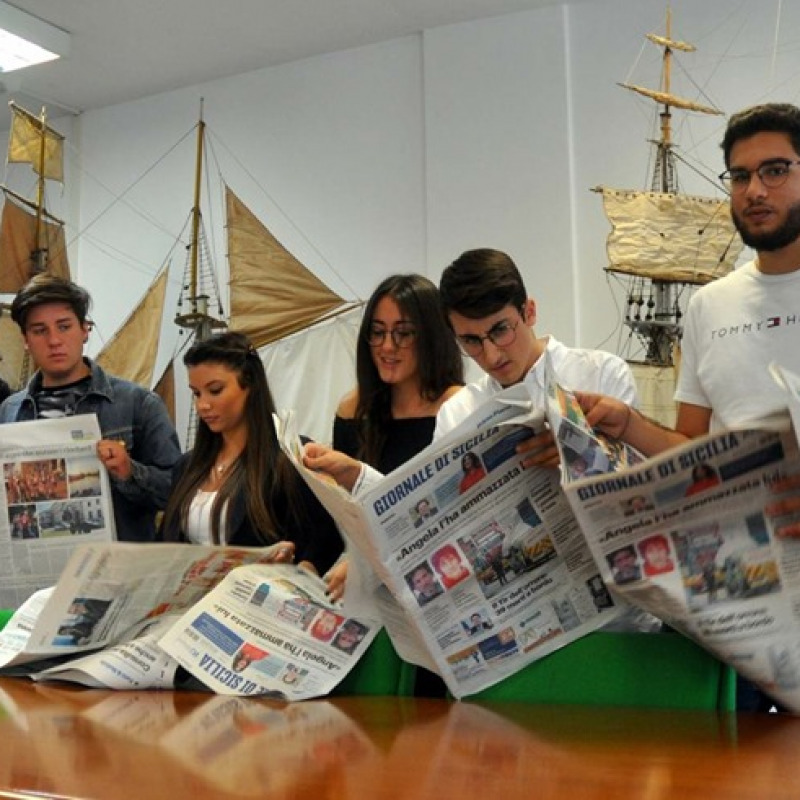 Studenti dell'istituto nautico Gioeni Trabia di Palermo