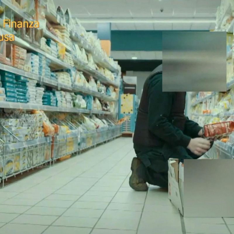 Lavoro nero in un supermercato