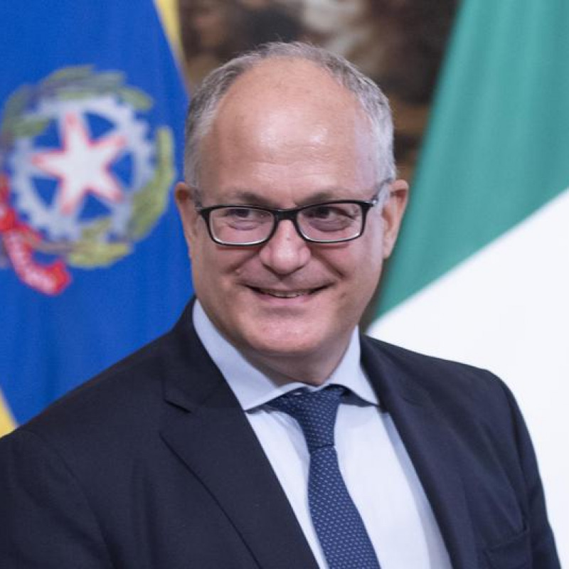 Il ministro dell'Economia e Finanze, Roberto Gualtieri, prima del consiglio dei ministri del secondo governo Conte a Palazzo Chigi, Roma, 5 settembre 2019. ANSA/MAURIZIO BRAMBATTI