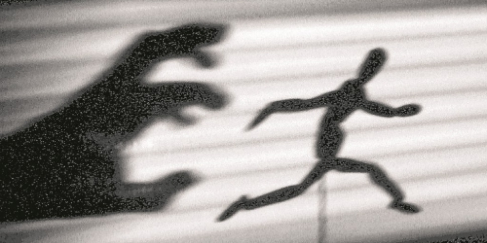 https://assets.gds.it/2019/10/stalking-970x485.jpg