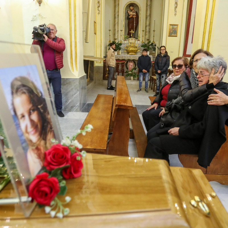 I funerali di Ana Maria Lacramioara a Giardinello
