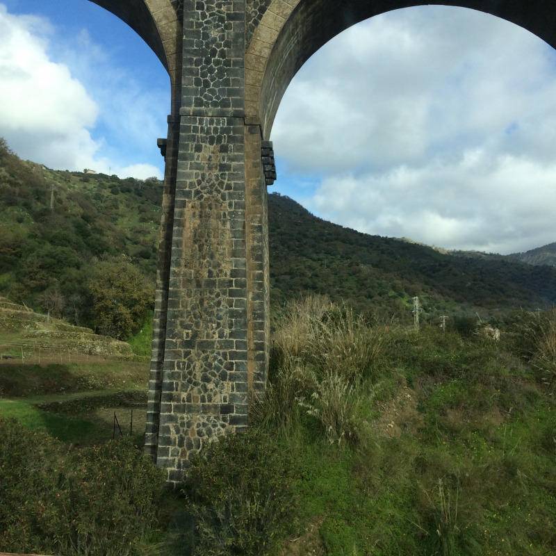 La vecchia linea ferroviara Alcantara-Randazzo, foto di Debora Sanna