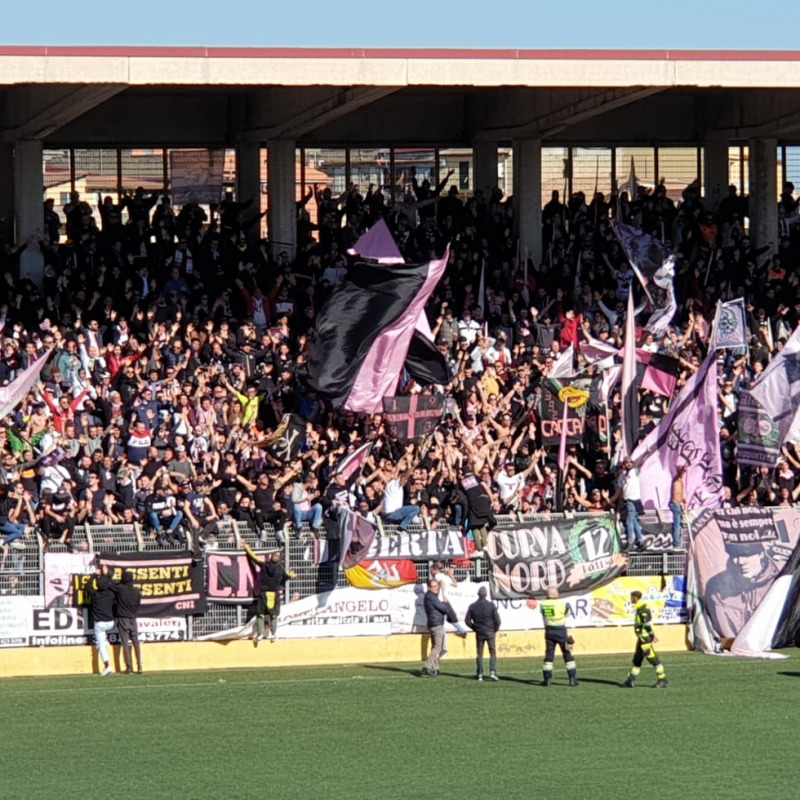 I tifosi del Palermo a Licata
