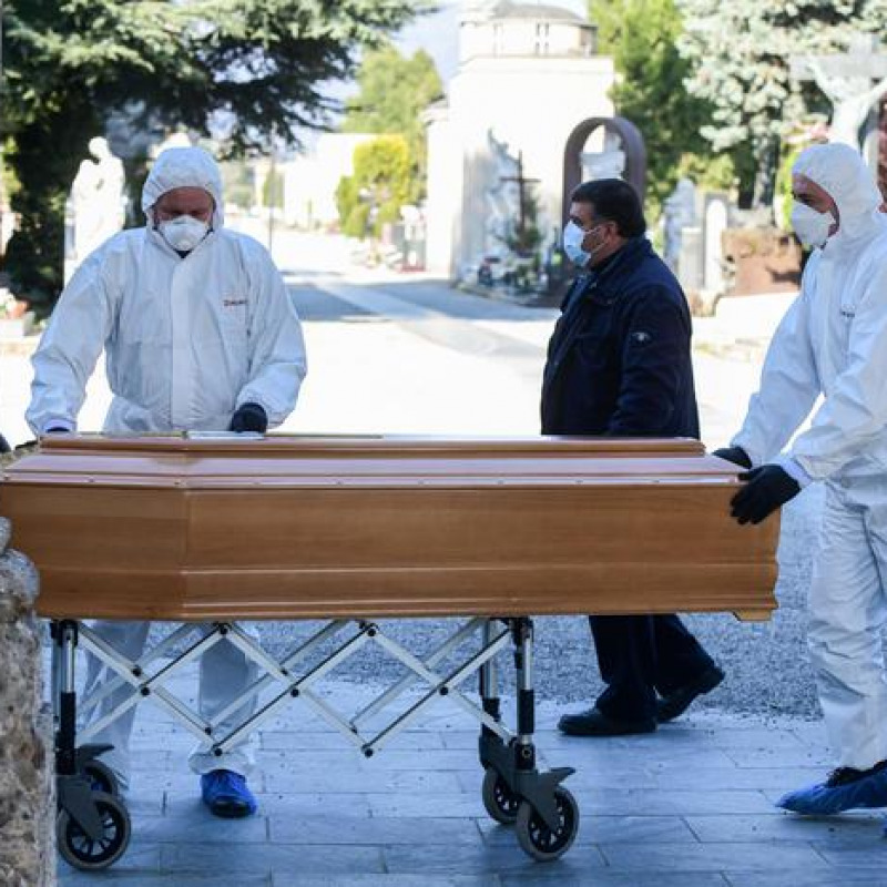 Coronavirus: l'Italia supera la Cina, 3.045 morti