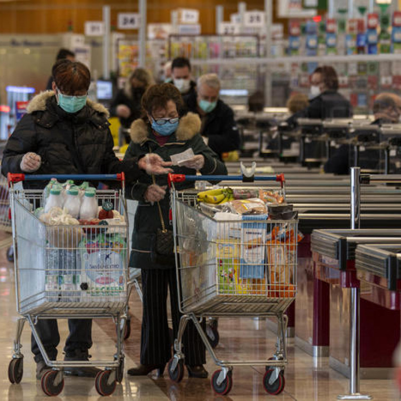 Coronavirus: code per entrare in supermercato
