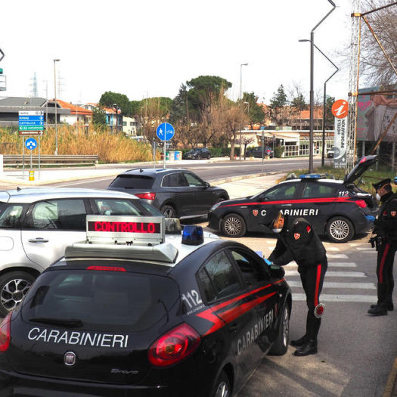 Coronavirus: controlli della polizia locale e dei carabinieri a Riccione
