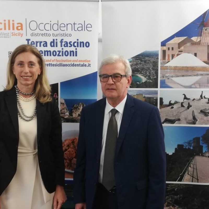 In foto: il presidente del Distretto Turistico Rosalia D'Alì e il Prefetto di Trapani Tommaso Ricciardi