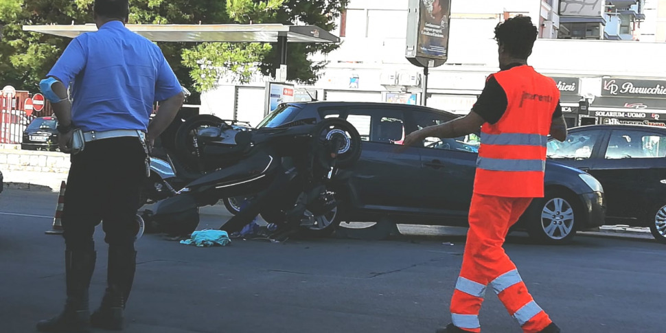Incidente tra auto e moto a Palermo, rallentamenti in viale Strasburgo ...