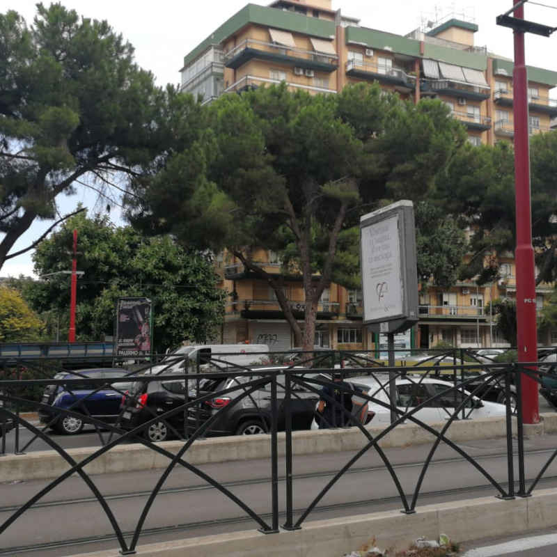 Traffico in tilt in Viale Regione Siciliana