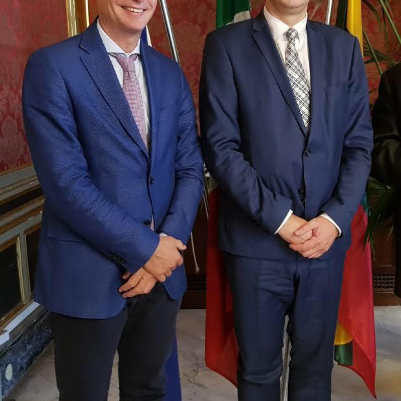 L'avvocato Alessandro Palmigiano, console onorario per la Sicilia e l'ambasciatore Mr. Ričardas Šlepavičius