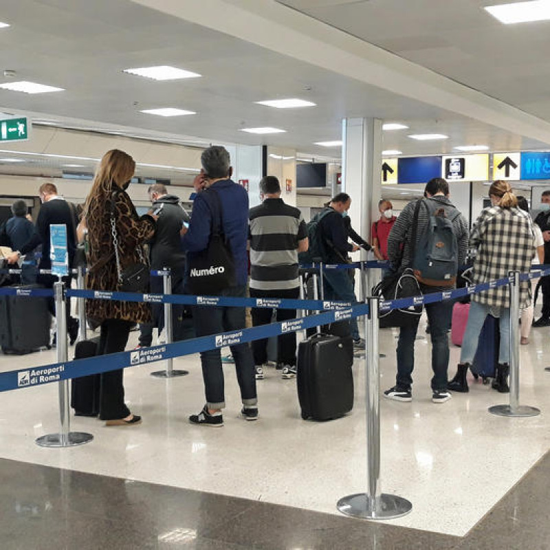 Test rapido Covid 19 ai passeggeri in aeroporto