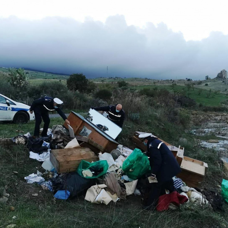 Una discarica a cielo aperto a Troina