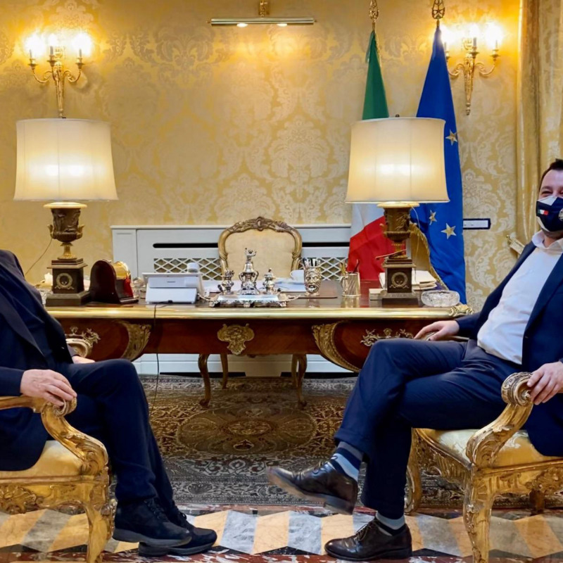 Un momento dell'incontro di Silvio Berlusconi con Matteo Salvini