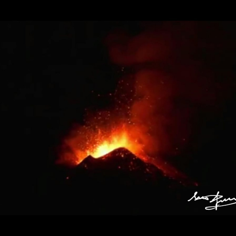 L'eruzione spettacolare dell'Etna dei giorni scorsi