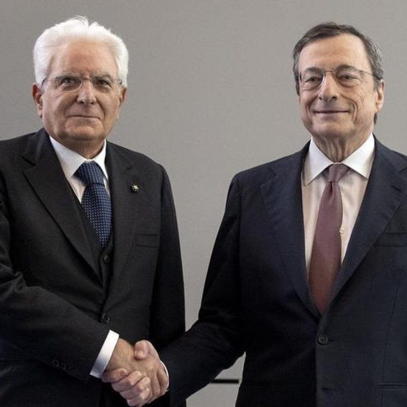 Il presidente della Repubblica Sergio Mattarella con Mario Draghi