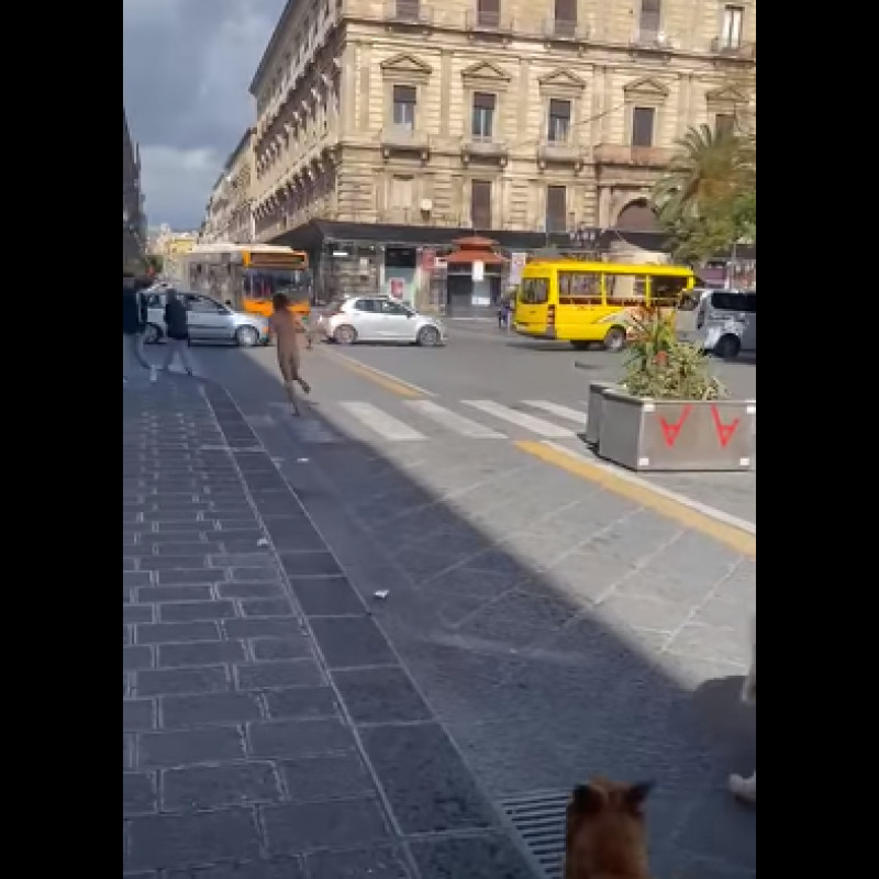 Un frame da uno dei video che circolano sui social