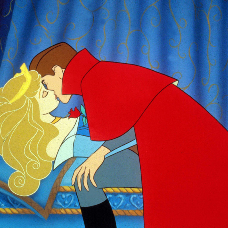 Il bacio finale nella favola de "La bella addormentata"
