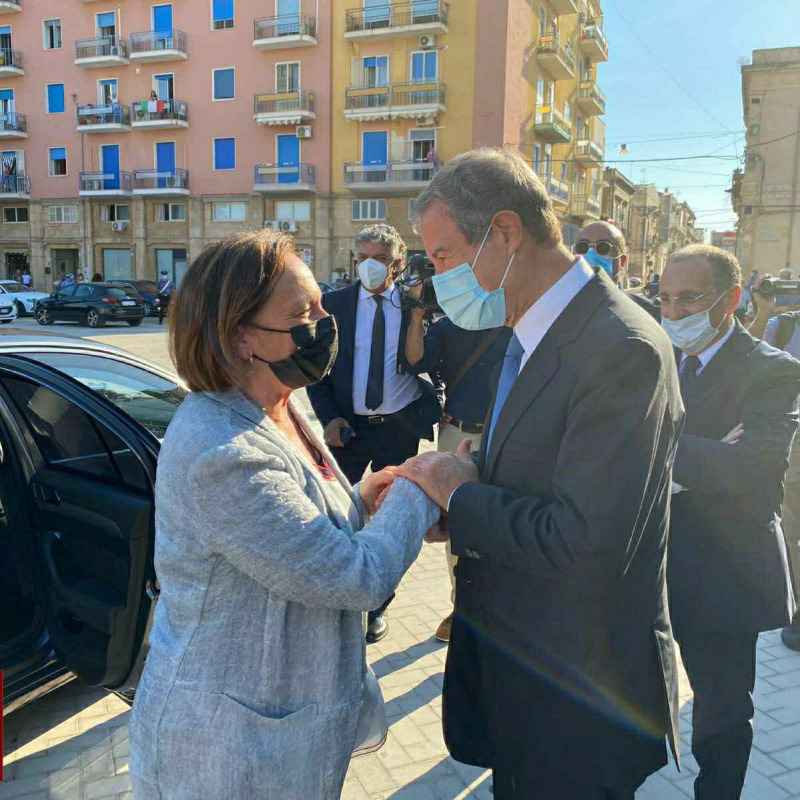 Il ministro Lamorgese e il governatore della Sicilia Musumeci