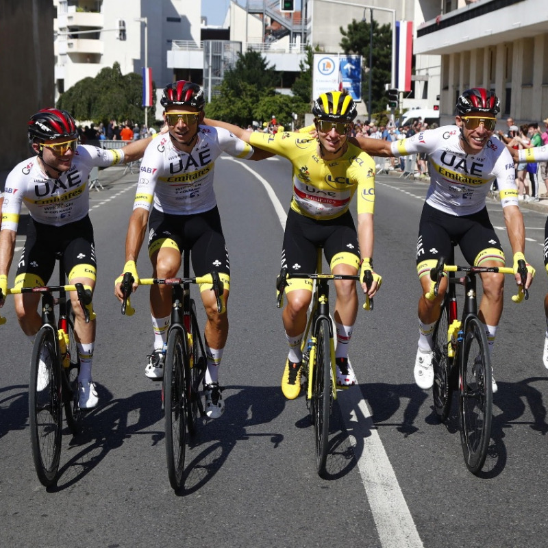 Pogacar vince per il secondo anno consecutivo il Tour de France