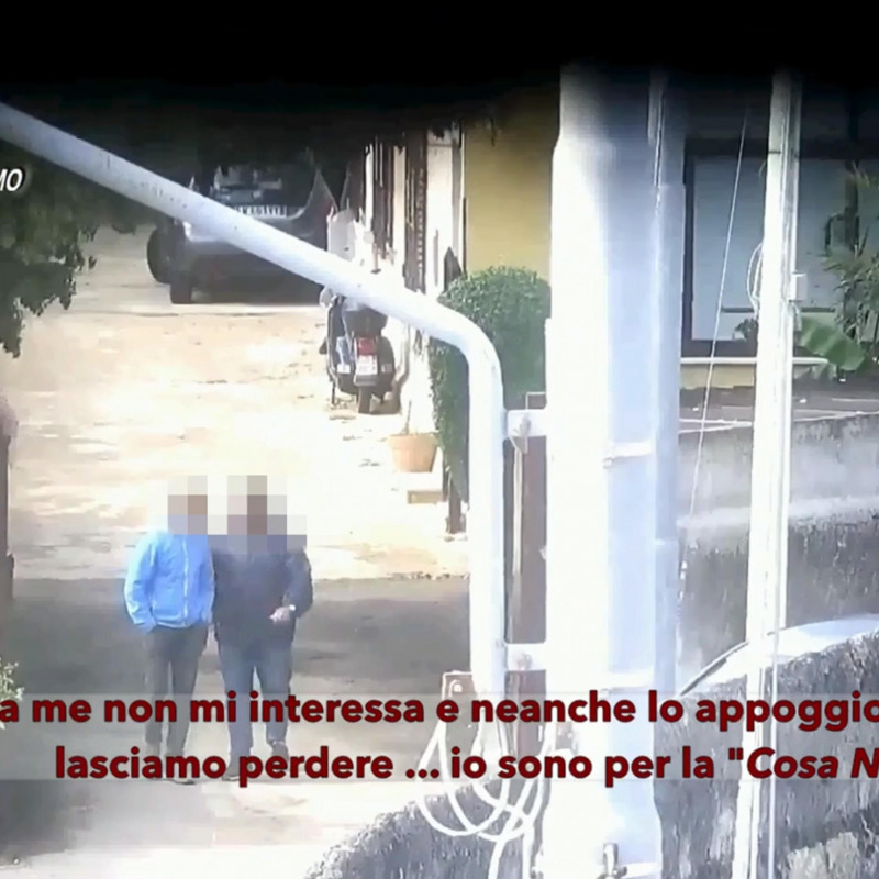 Un fermo immagine tratto dalle intercettazioni dei carabinieri di Palermo