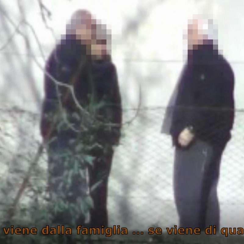 Un frame del video inviato dai carabinieri sul blitz a Torretta