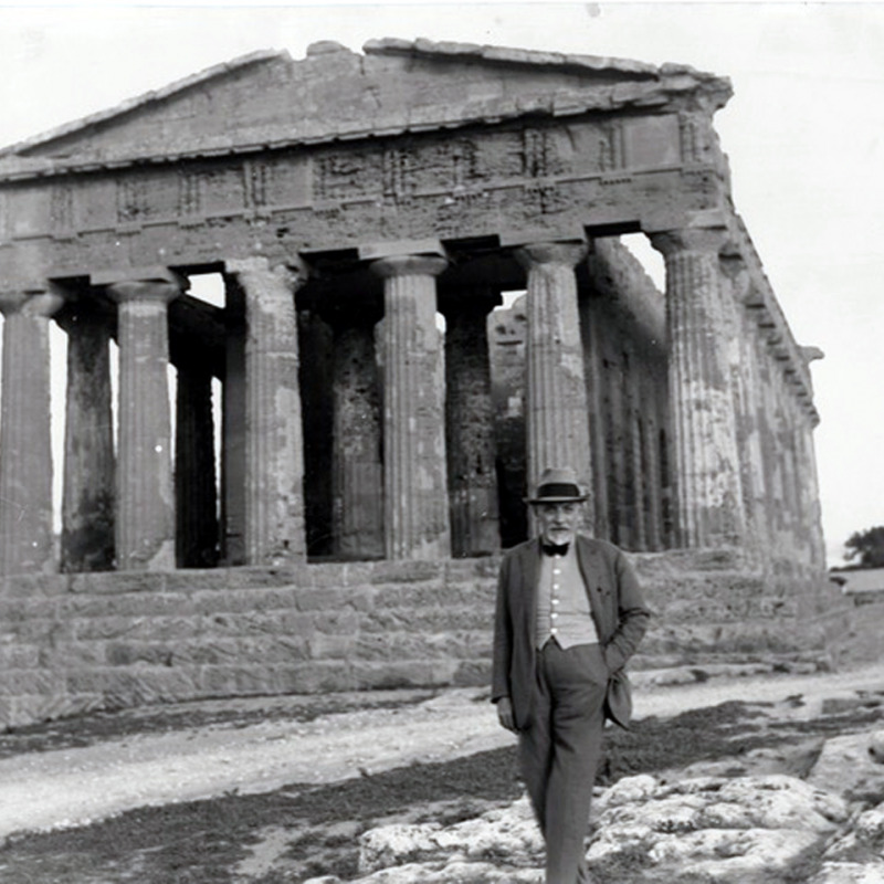 Luigi Pirandello alla Valle dei Templi di Agrigento