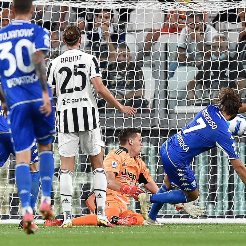 Mancuso segna il gol vittoria contro la Juventus