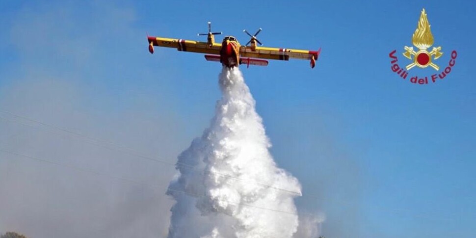 Ancora in fiamme i boschi di Piazza Armerina