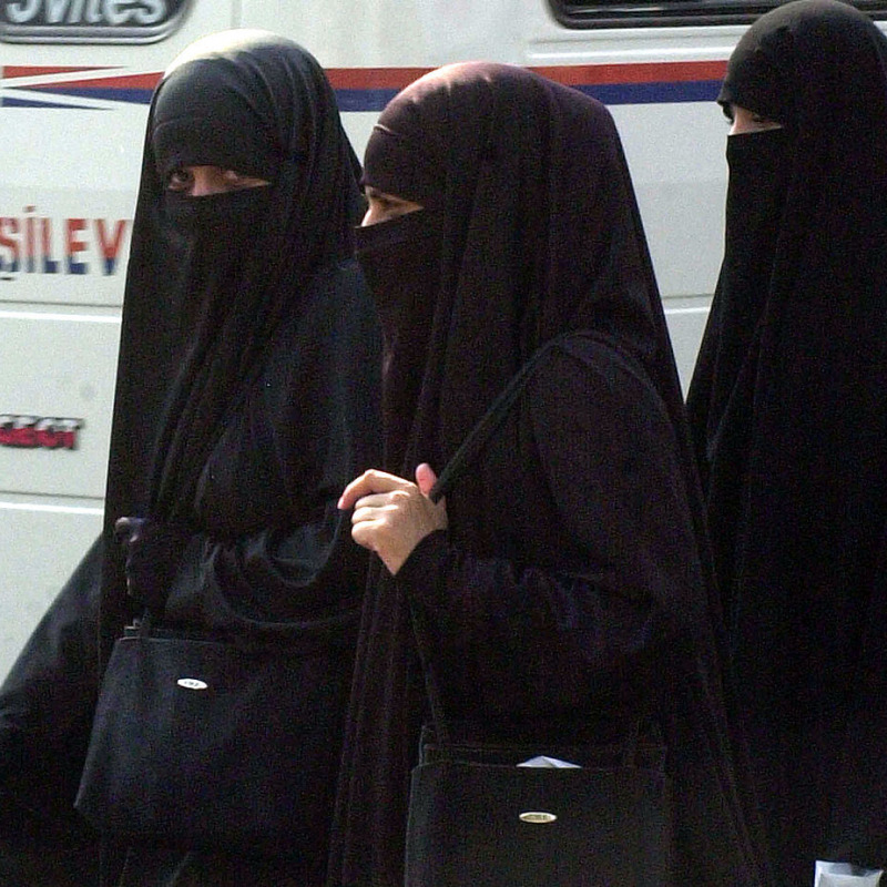 Donne con il niqab