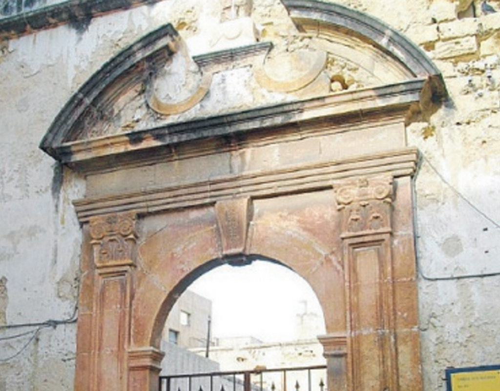 Marsala si restaurano i portali della chiesa di San Michele