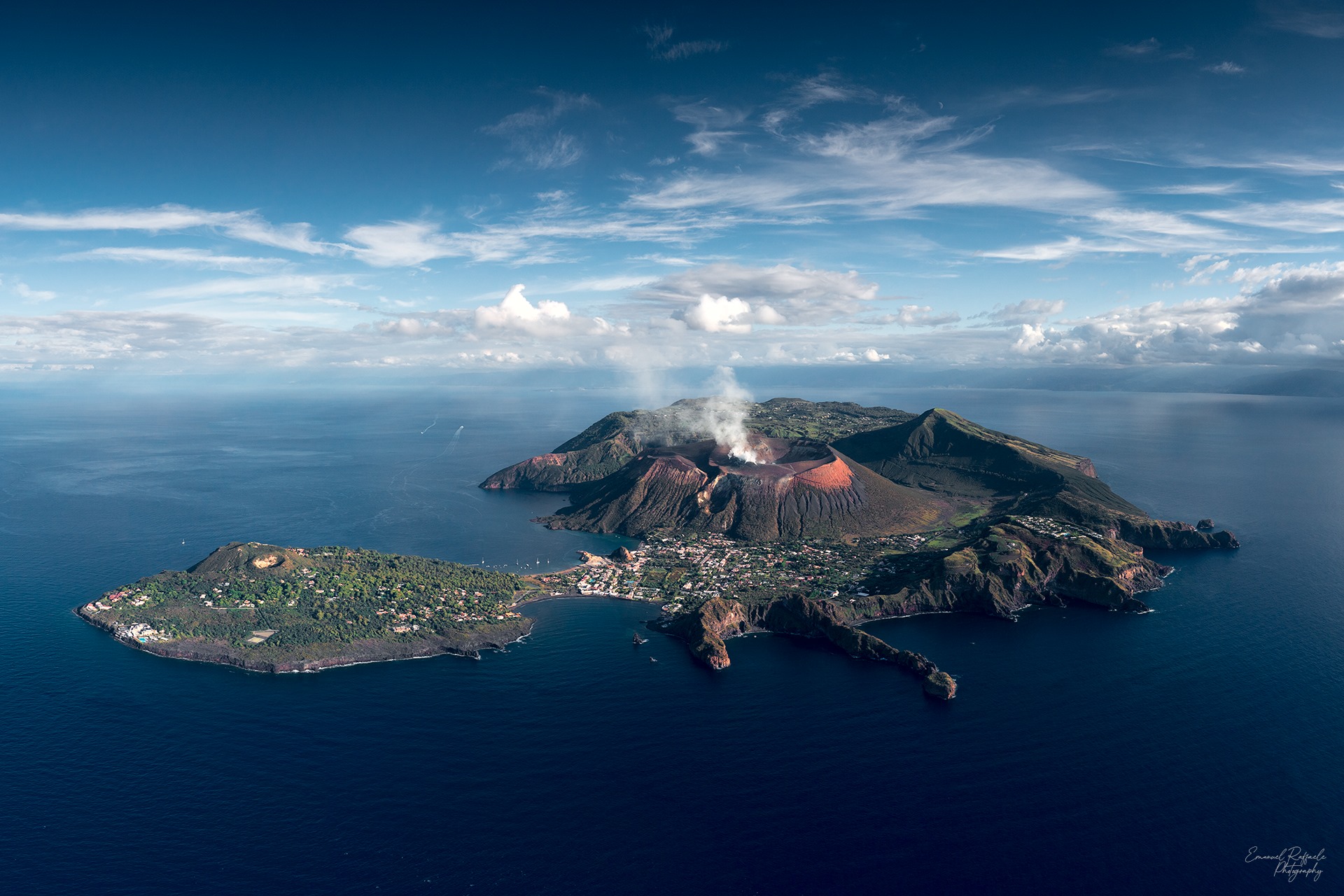 L Ingv a Vulcano in calo la temperatura delle fumarole nel cono