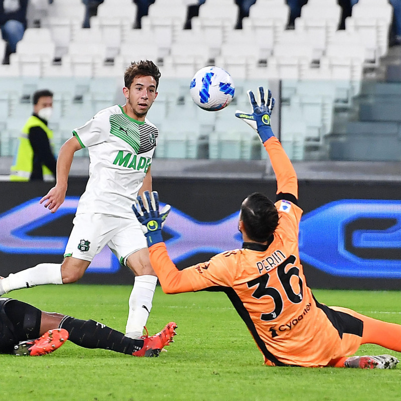 Maxime Lopez segna il gol vittoria