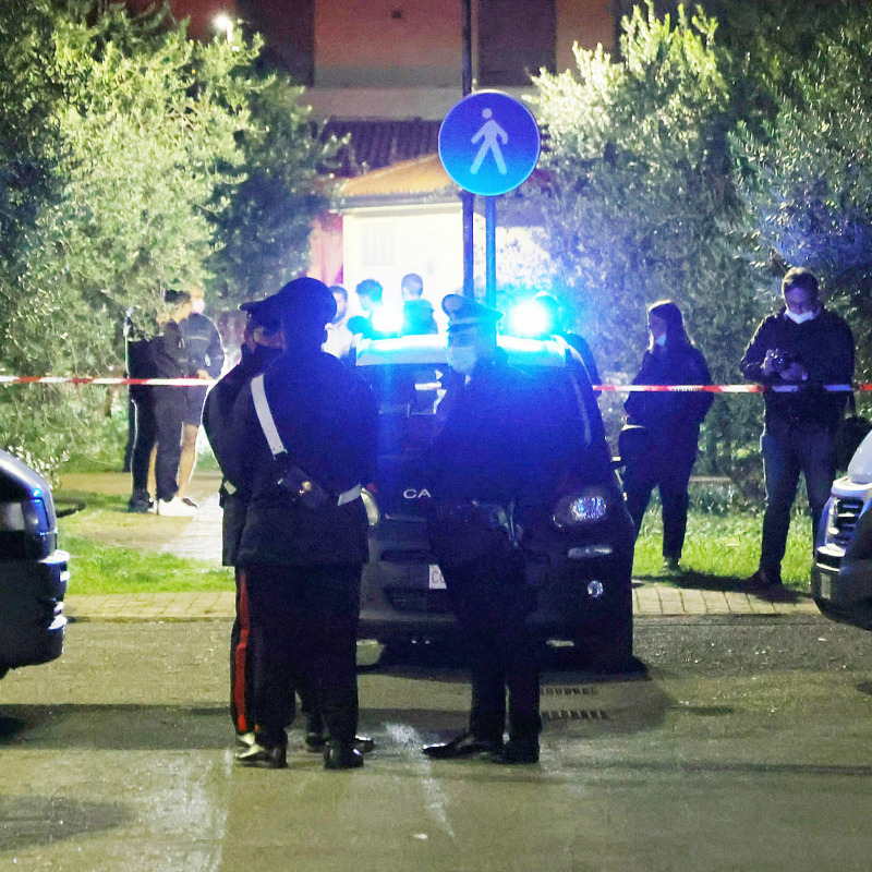 I carabinieri sul luogo della tragedia, a San Felice del Benaco, in provincia di Brescia