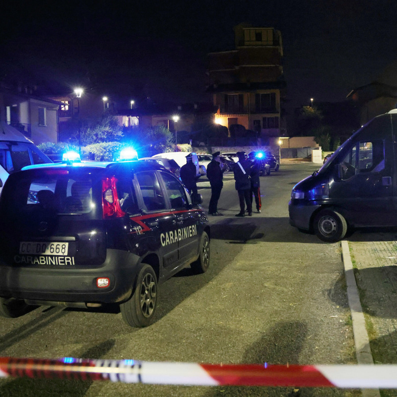 I carabinieri sul luogo della tragedia, a San Felice del Benaco, in provincia di Brescia