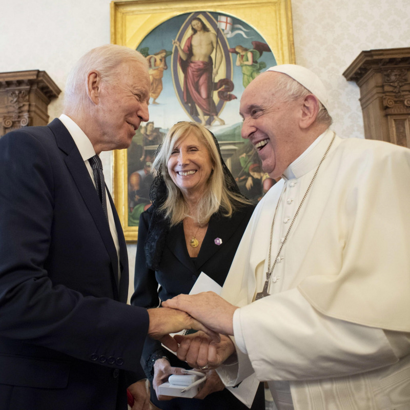 Il presidente Usa Joe Biden assieme al Papa