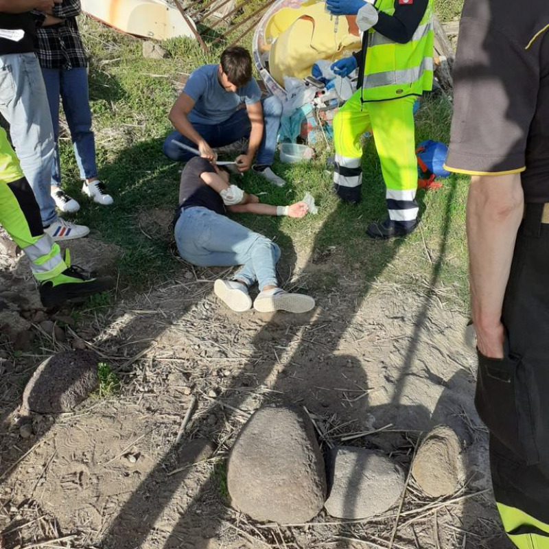 L'intervento di soccorso a Lipari (foto Notiziarioeolie.it)