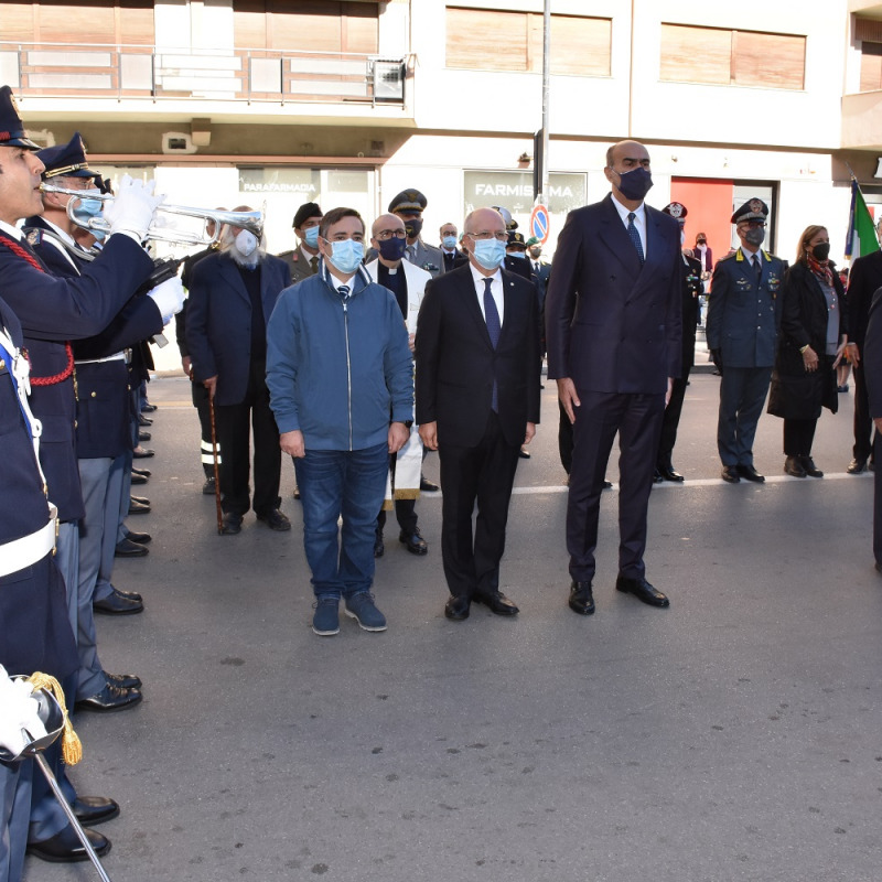 In via Notarbartolo la cerimonia di commemorazione dell'agente Zucchetto