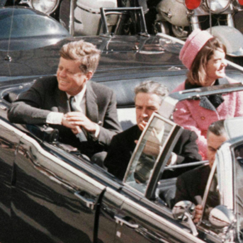 John Kennedy poco prima dell'attentato