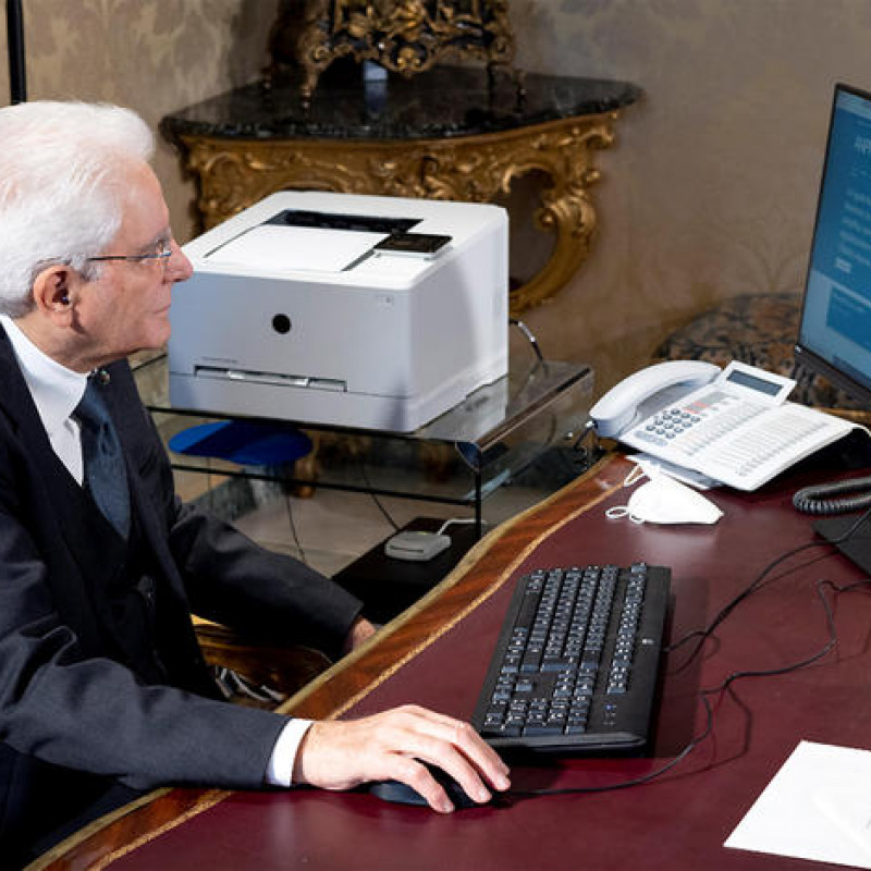 Il presidente della Repubblica, Sergio Mattarella, ha scaricato il primo certificato digitale